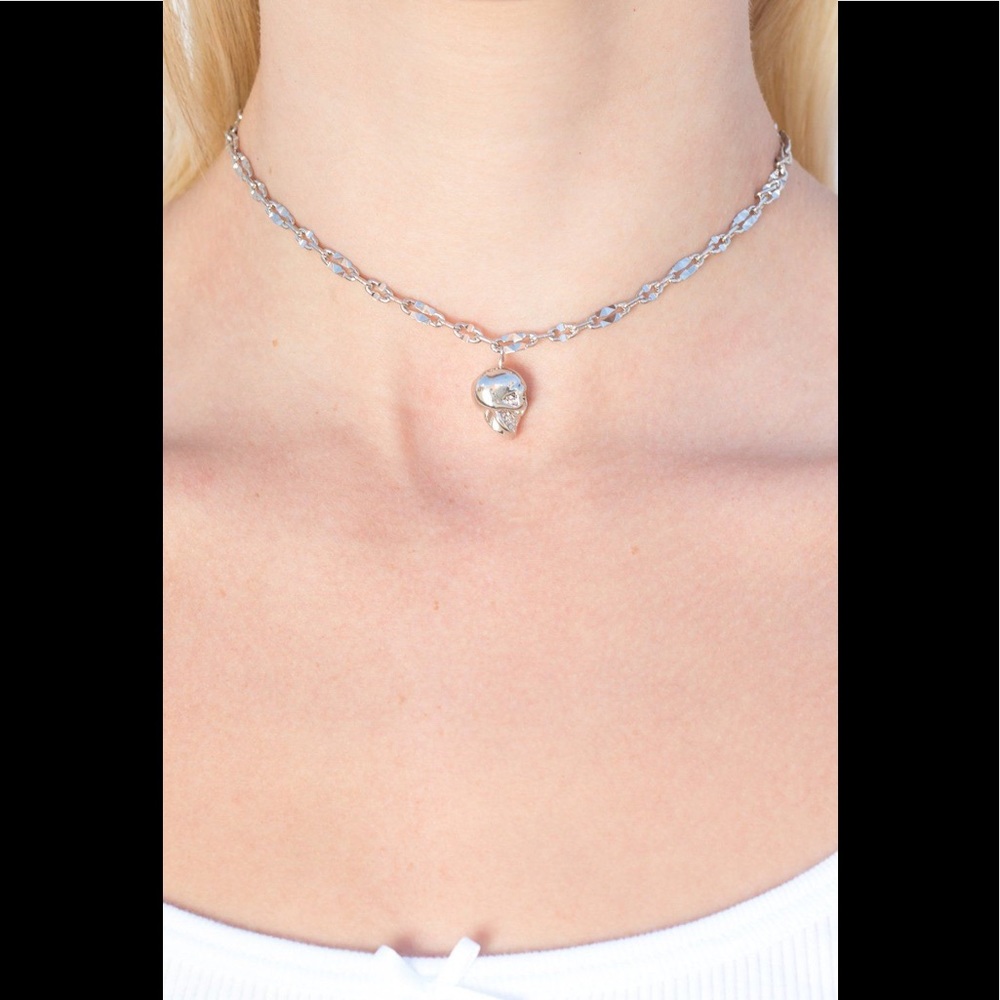 Brandy Melville silver skull charm choker